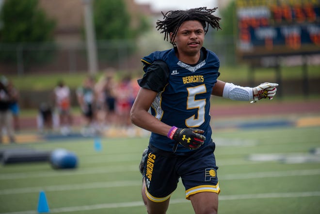 Battle Creek Central wide receiver Josh Harris participates in the MHSAA Spring Evaluation Day on Thursday, May 19, 2026 at Battle Creek Central High School.